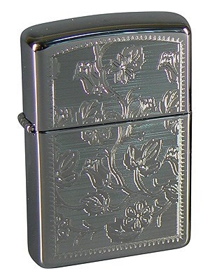 Широкая зажигалка Zippo Menomini Flowers 250 - фото 282980