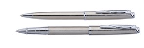 Набор Pierre Cardin PEN and PEN: ручка шариковая + роллер. Цвет - стальной.