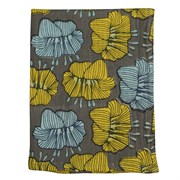 Полотенце кухонное из хлопкового муслина серого цвета с принтом Цветы из коллекции prairie, 50х70 см