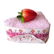 Полотенце-пирожное, 20х20 см, розовый, с клубничкой
