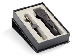Набор: Шариковая ручка Sonnet Black Lacquer GT + чехол из экокожи Паркер (Parker) 2018972