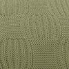 Подушка из хлопка рельефной вязки травянисто-зеленого цвета из коллекции Essential, 45х45 см - фото 407671