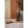Свеча декоративная цвета лаванды из коллекции Edge, 25,5см - фото 408105