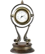 Часы в классическом стиле